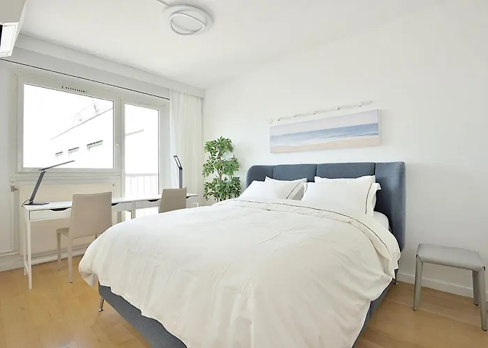 Magical Modern Apartment Eiffel Tower, Paris The Million Dollar View