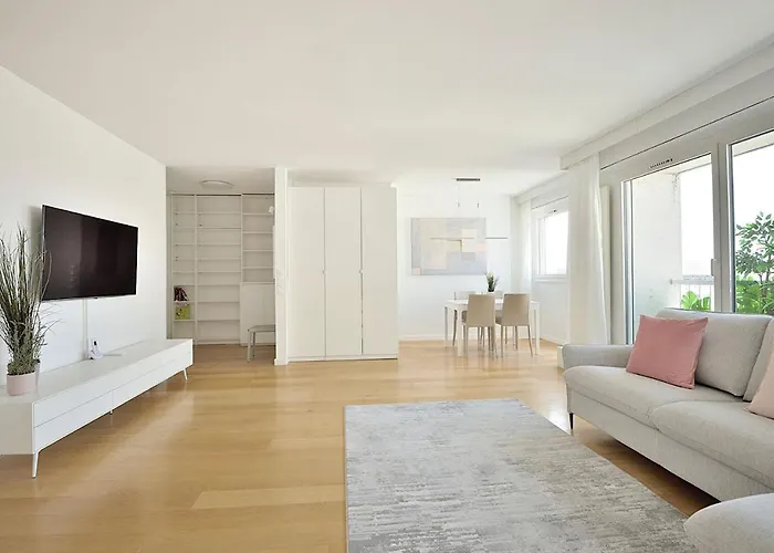 Magical Modern Apartment Eiffel Tower, Paris The Million Dollar View