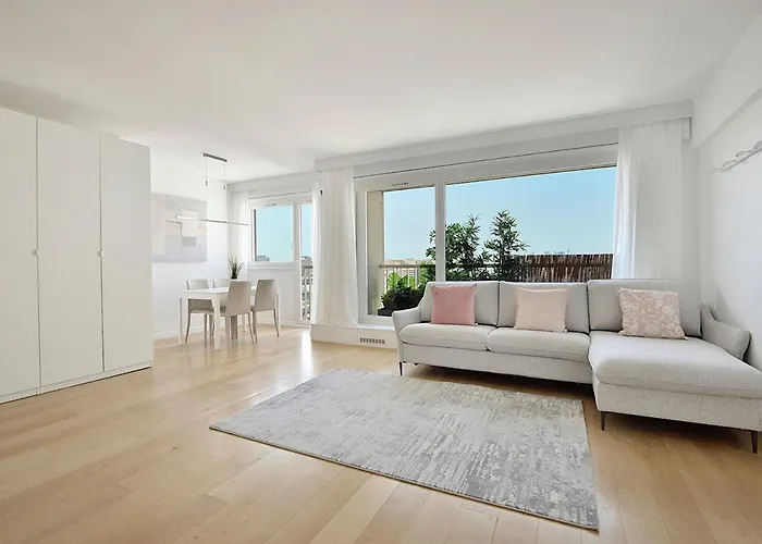 Magical Modern Apartment Eiffel Tower, Paris The Million Dollar View